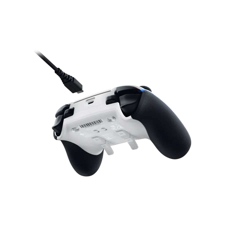 RAZER WOLVERINE V2 PRO Oyuncu Ekipmanları